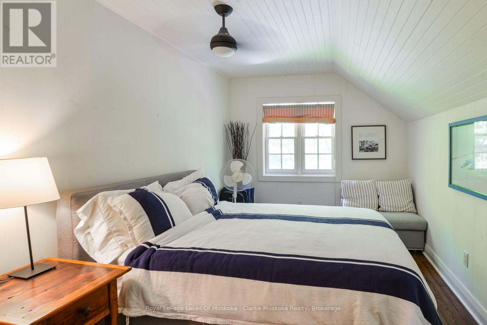 #1 1311 HEMLOCK POINT ROAD - Image 16