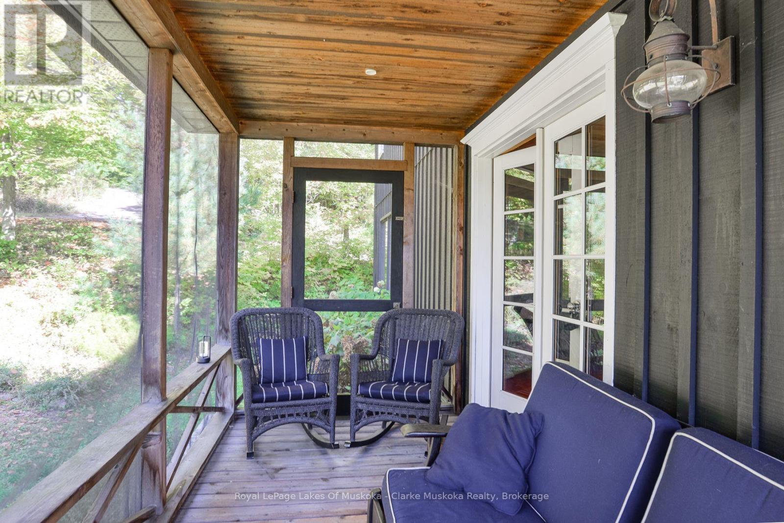 #1 1311 HEMLOCK POINT ROAD - 20