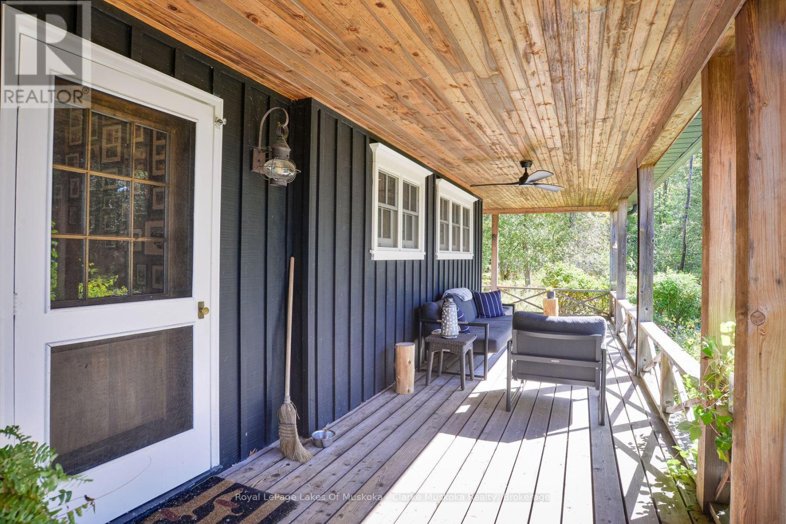 #1 1311 HEMLOCK POINT ROAD - 22