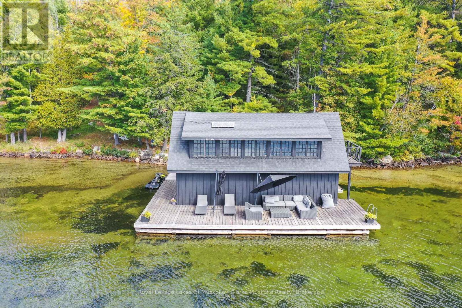 #1 1311 HEMLOCK POINT ROAD - Image 24