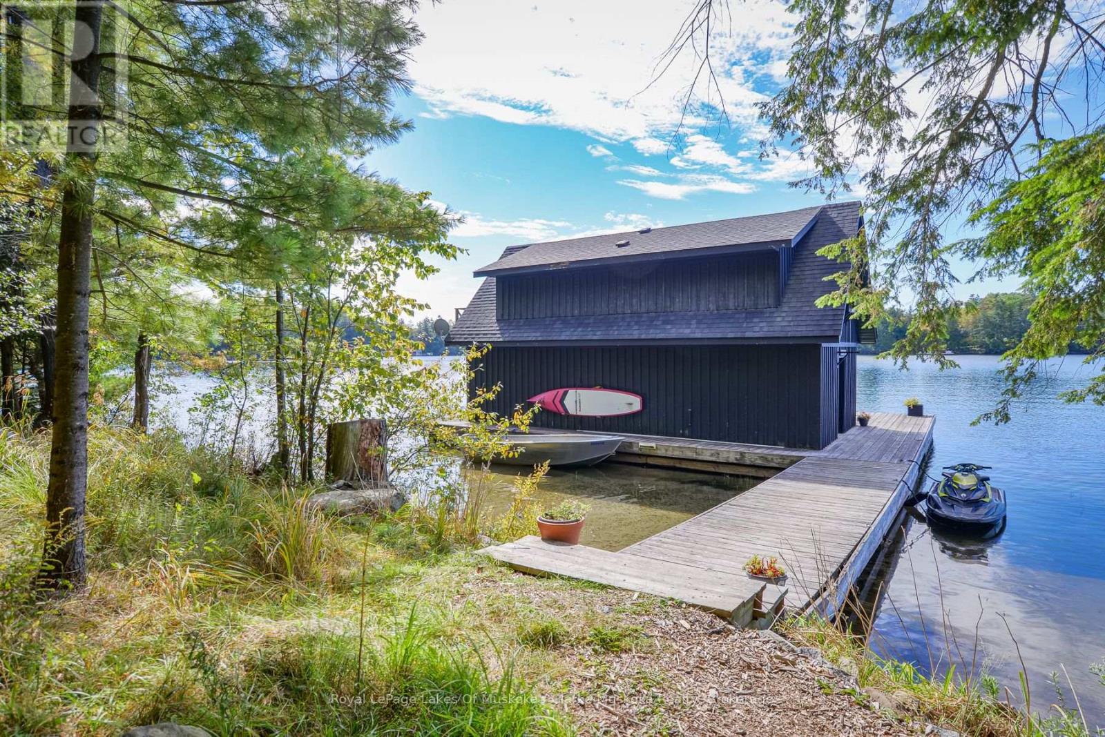 #1 1311 HEMLOCK POINT ROAD - Image 25