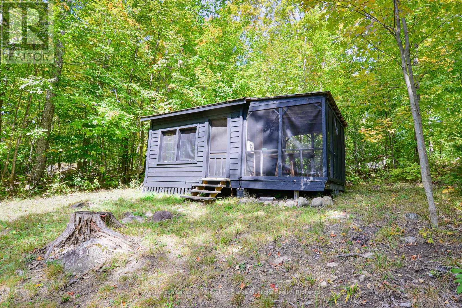 #1 1311 HEMLOCK POINT ROAD - Image 35