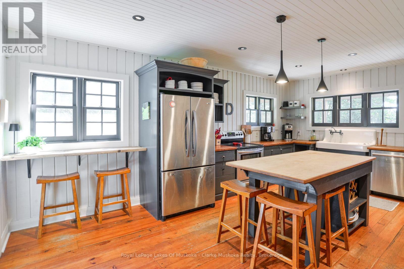 #1 1311 HEMLOCK POINT ROAD - 8
