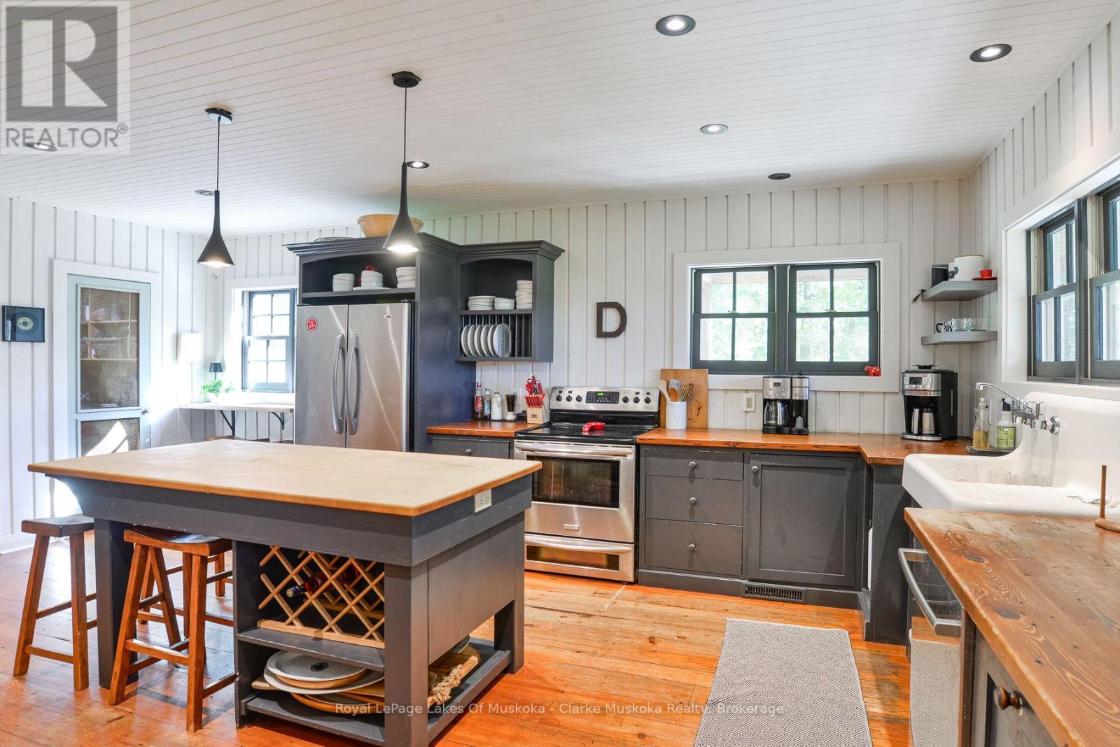 #1 1311 HEMLOCK POINT ROAD - 9