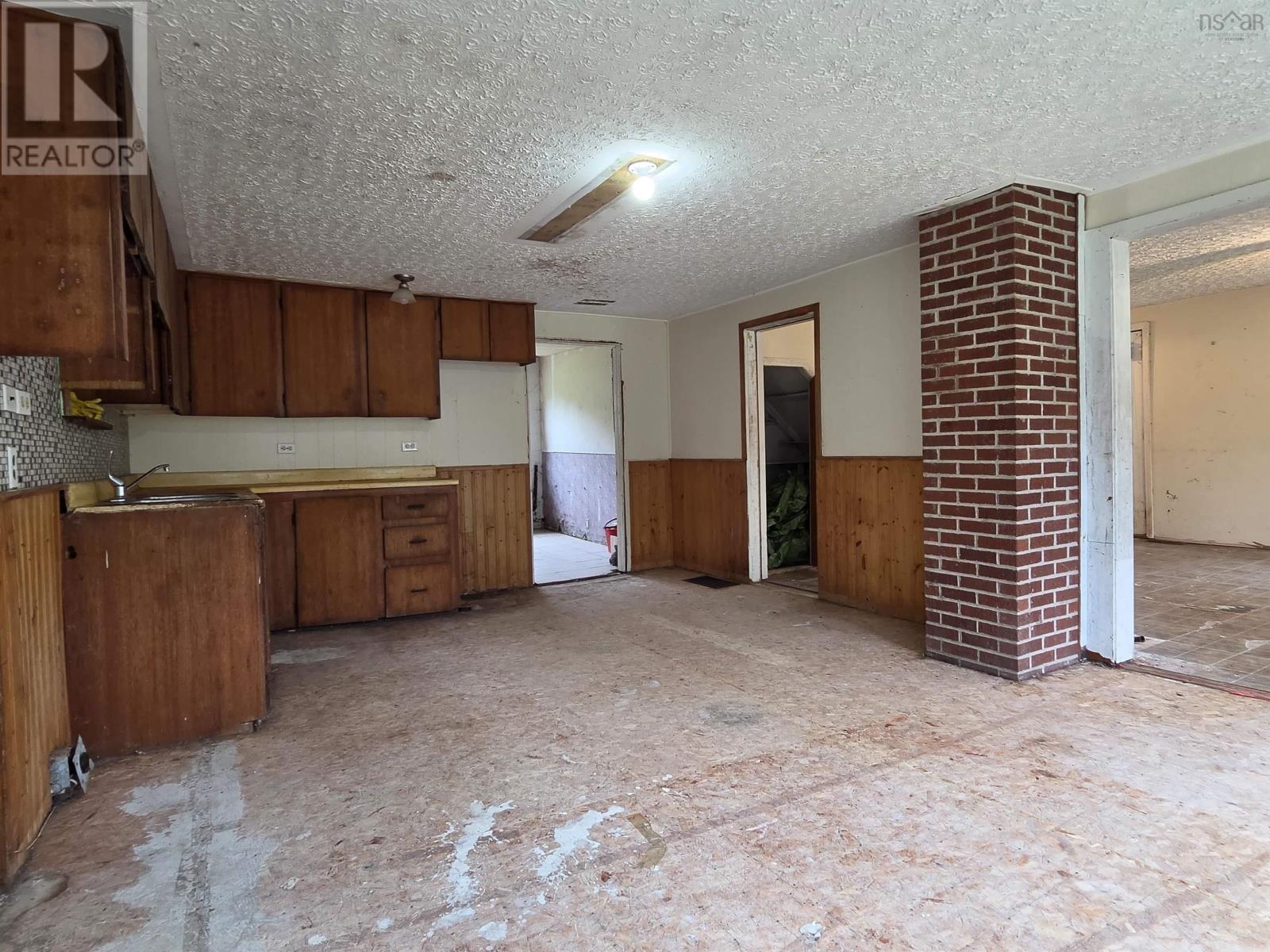 415 Old Harmony Road - Image 14