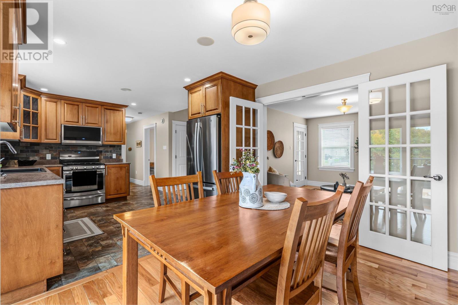 35 Iron Court - Image 13