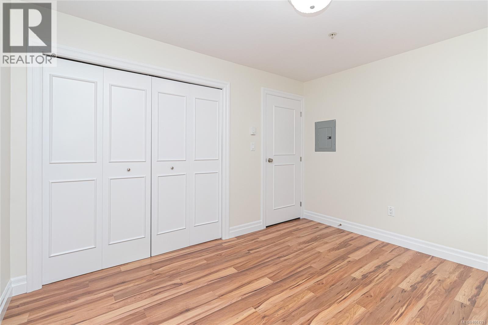 #1 649 Admirals Rd - 25