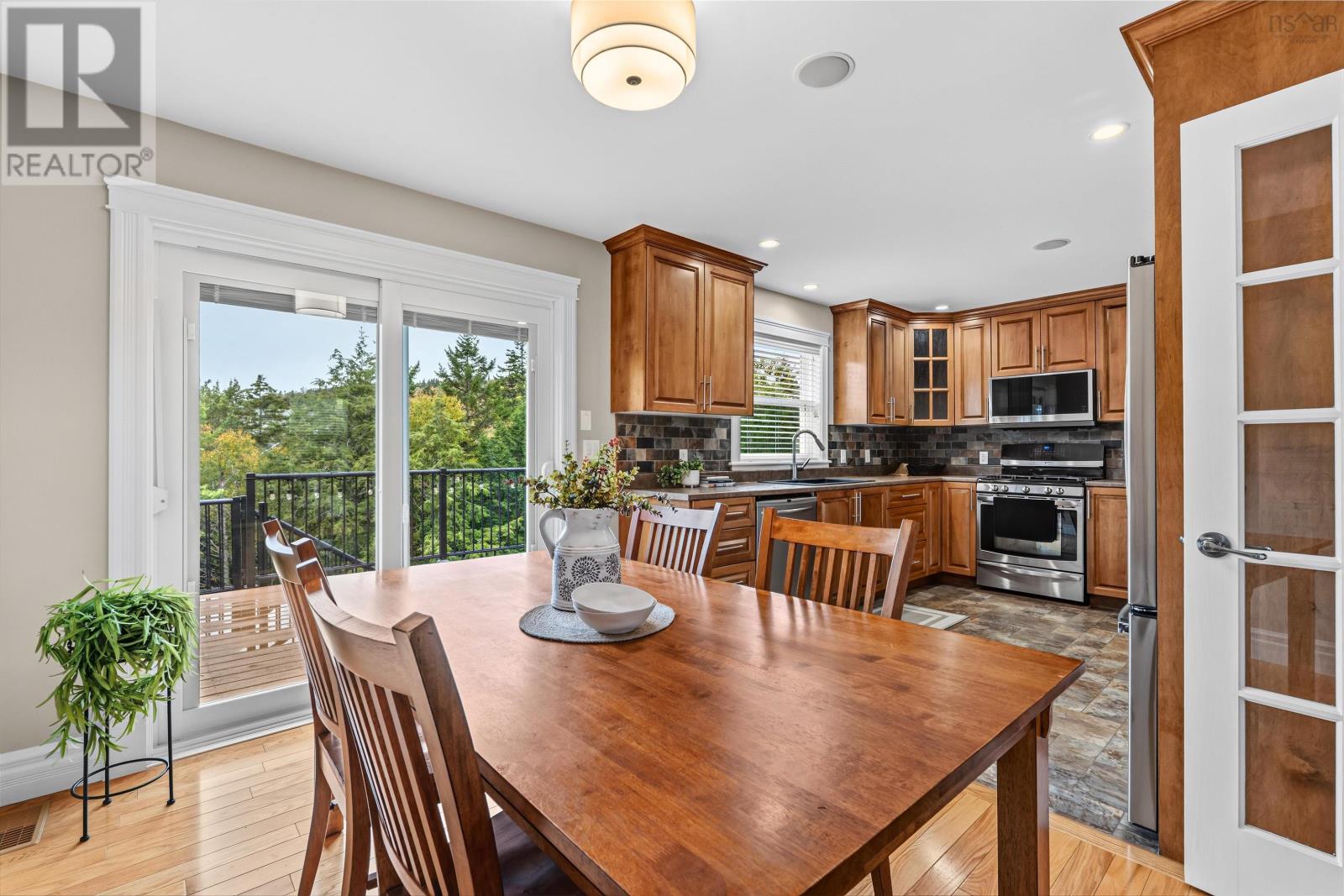 35 Iron Court - Image 12
