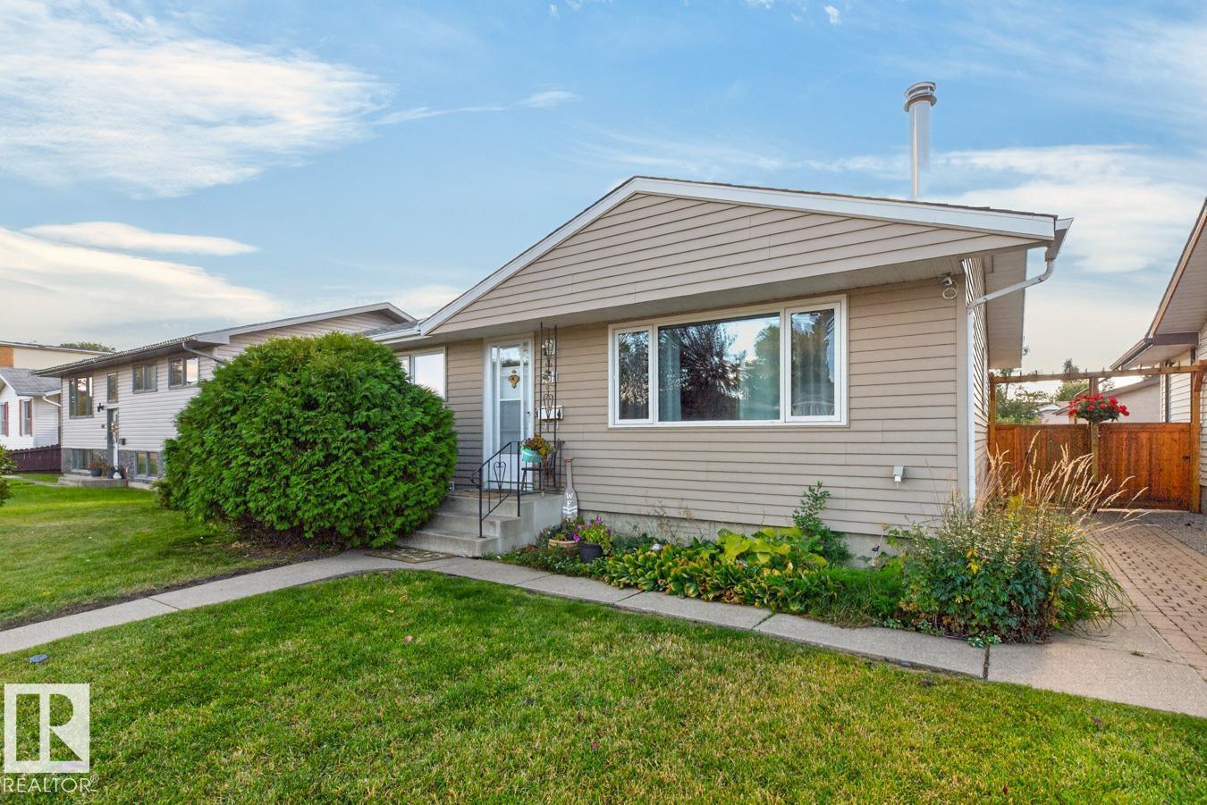 3511 106 AV NW, Edmonton, Alberta, T5W0C1