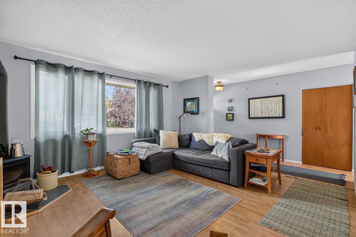 3511 106 AV NW - 8
