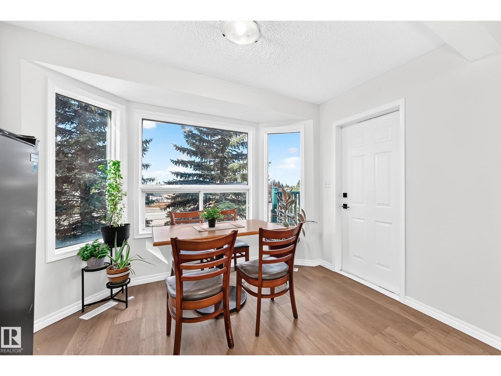 4424 33 ST NW - Image 14