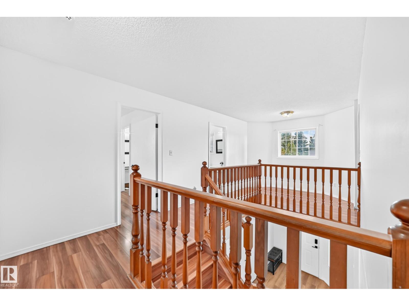 4424 33 ST NW - 23
