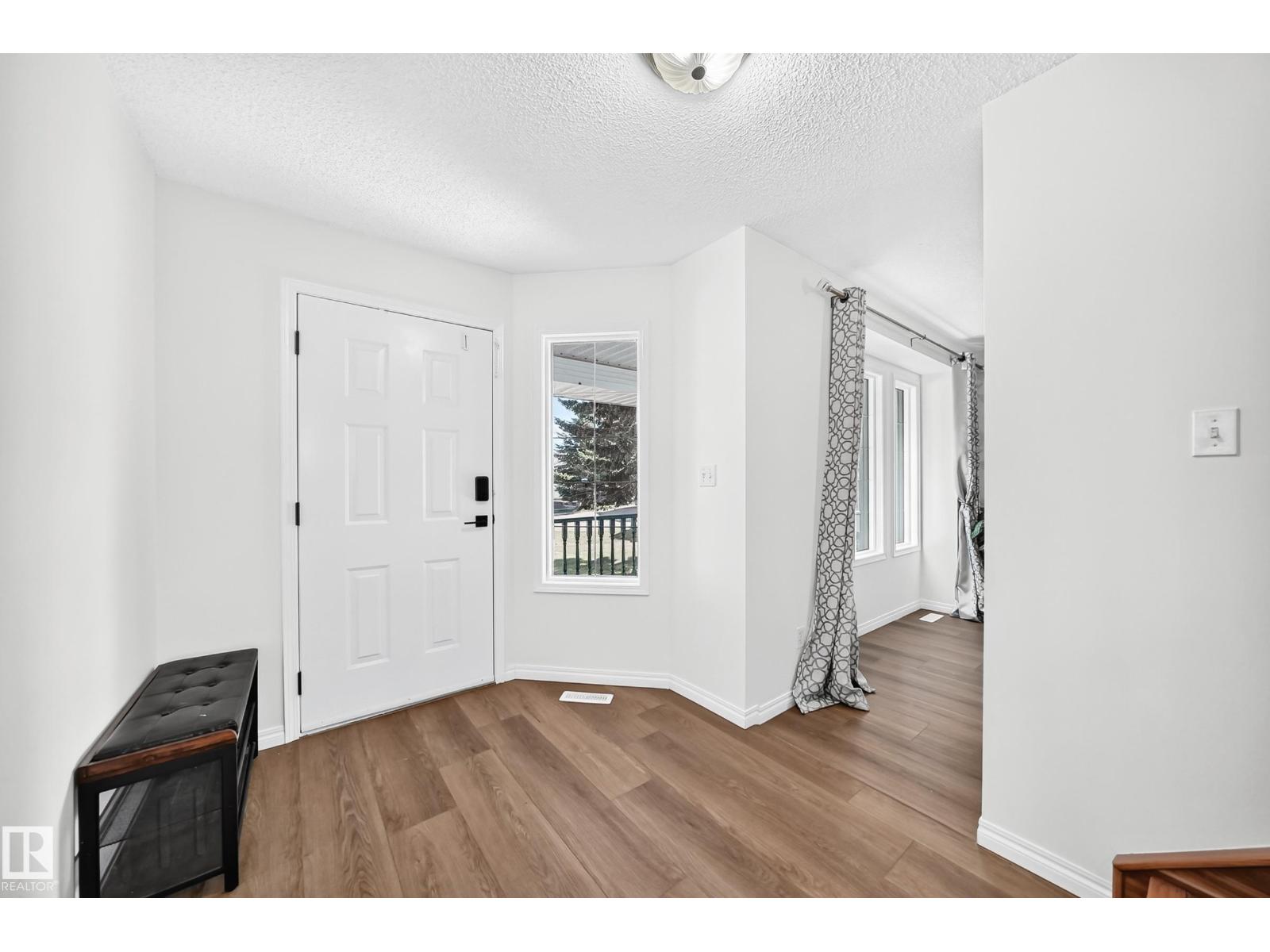 4424 33 ST NW - Image 3