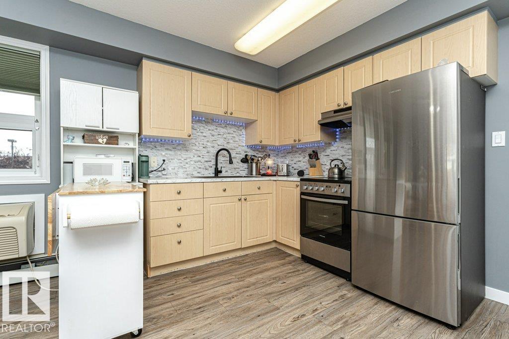 #233 8802 SOUTHFORT DR - 9