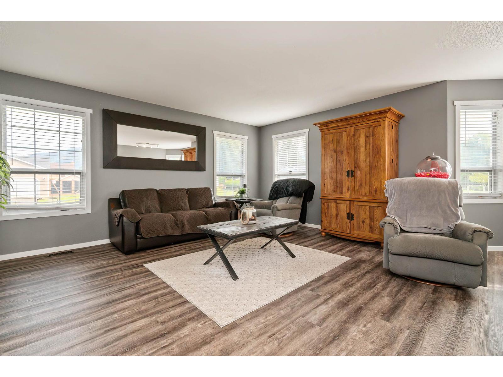6900 OAKWOOD DRIVE, Agassiz, Agassiz