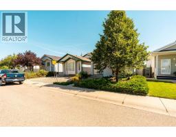 206 Fairmont Garden Road S - photo 3