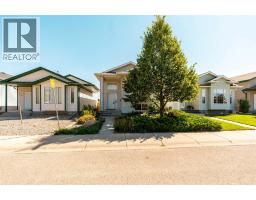 206 Fairmont Garden Road S - photo 1
