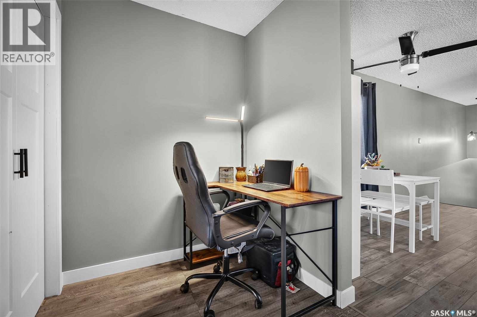 1010 9th AVENUE SW - 24
