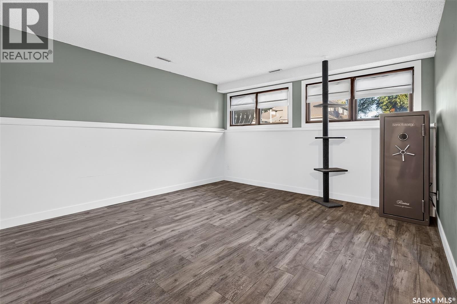 1010 9th AVENUE SW - 34