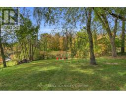 19842 Yonge Street, East Gwillimbury, ON L9N1A9 Photo 32