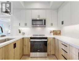 406 - 49 Charles Street, Newmarket, ON L3Y3V7 Photo 6