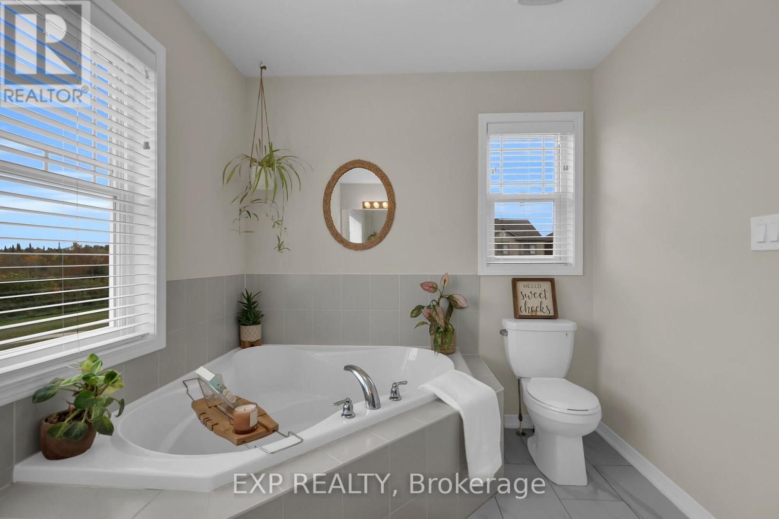46 RENNIE STREET - 30