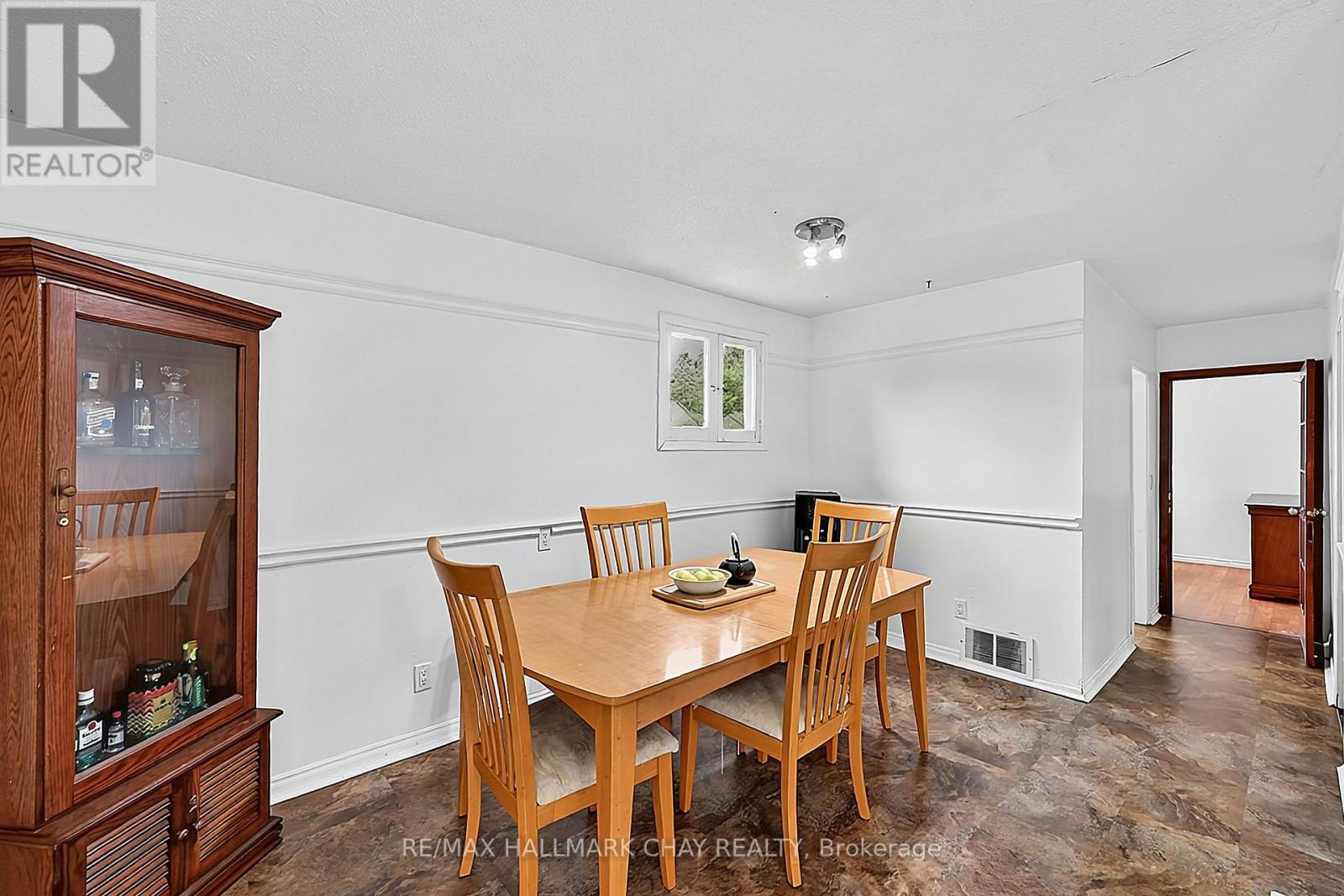 275 Harvey Street, Orillia, ON photo 13