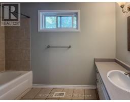 131 Cundles Road E, Barrie, ON L4M3A1 Photo 18