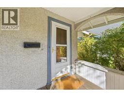 340 12 Avenue NW - photo 3