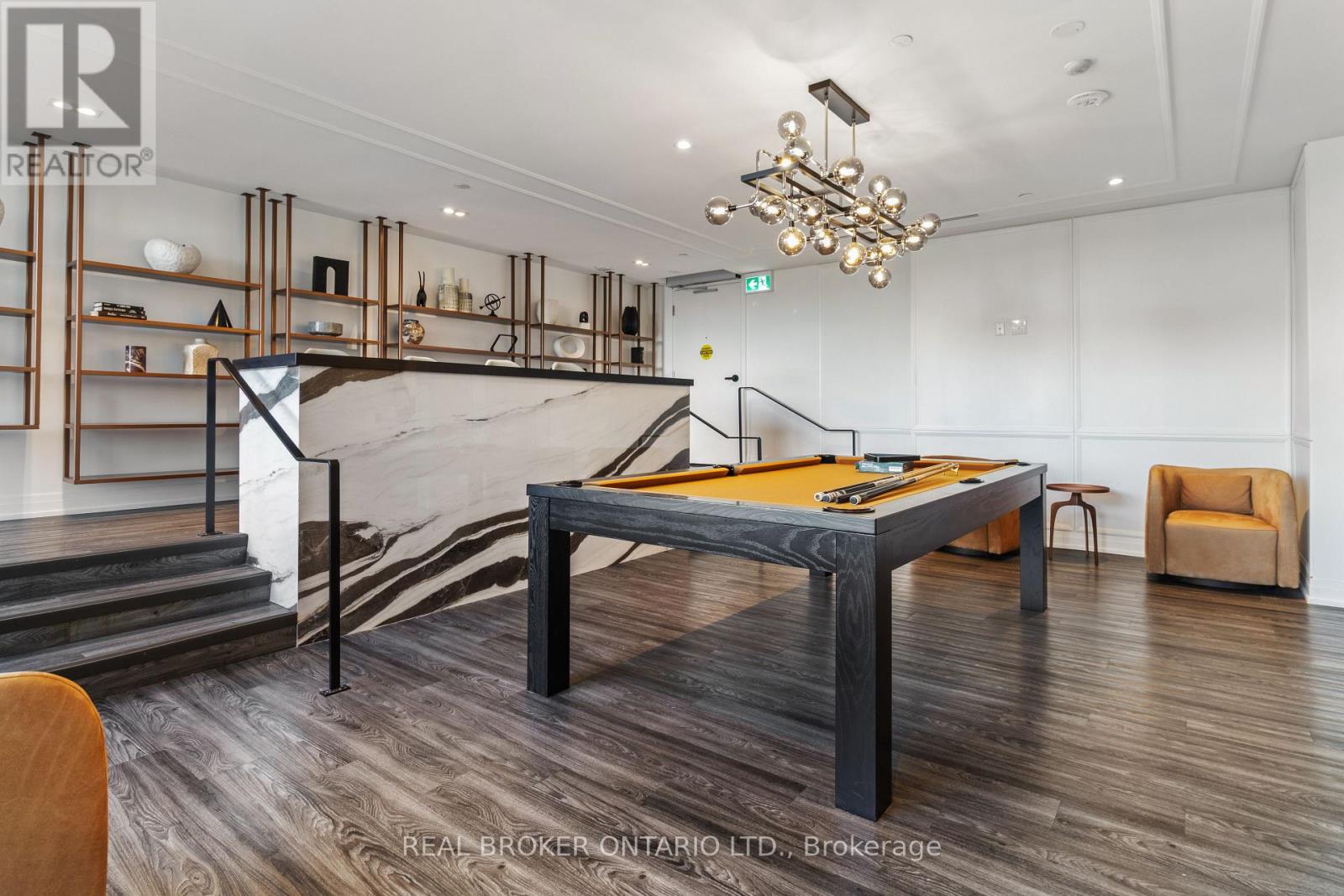 #605 556 MARLEE AVENUE - 32