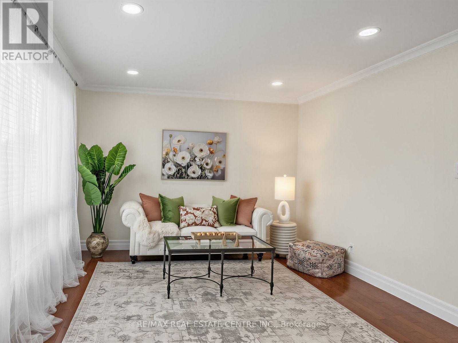Photo of 2475 BROOKHURST ROAD