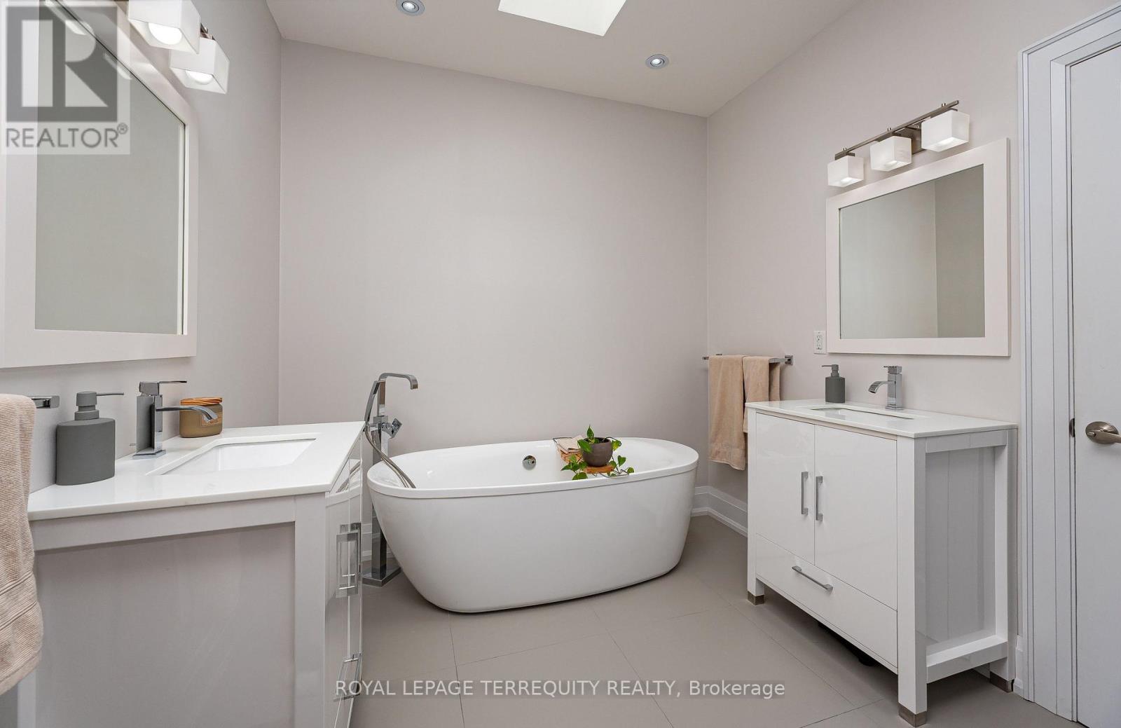 151 BROOKSIDE AVENUE - Image 21