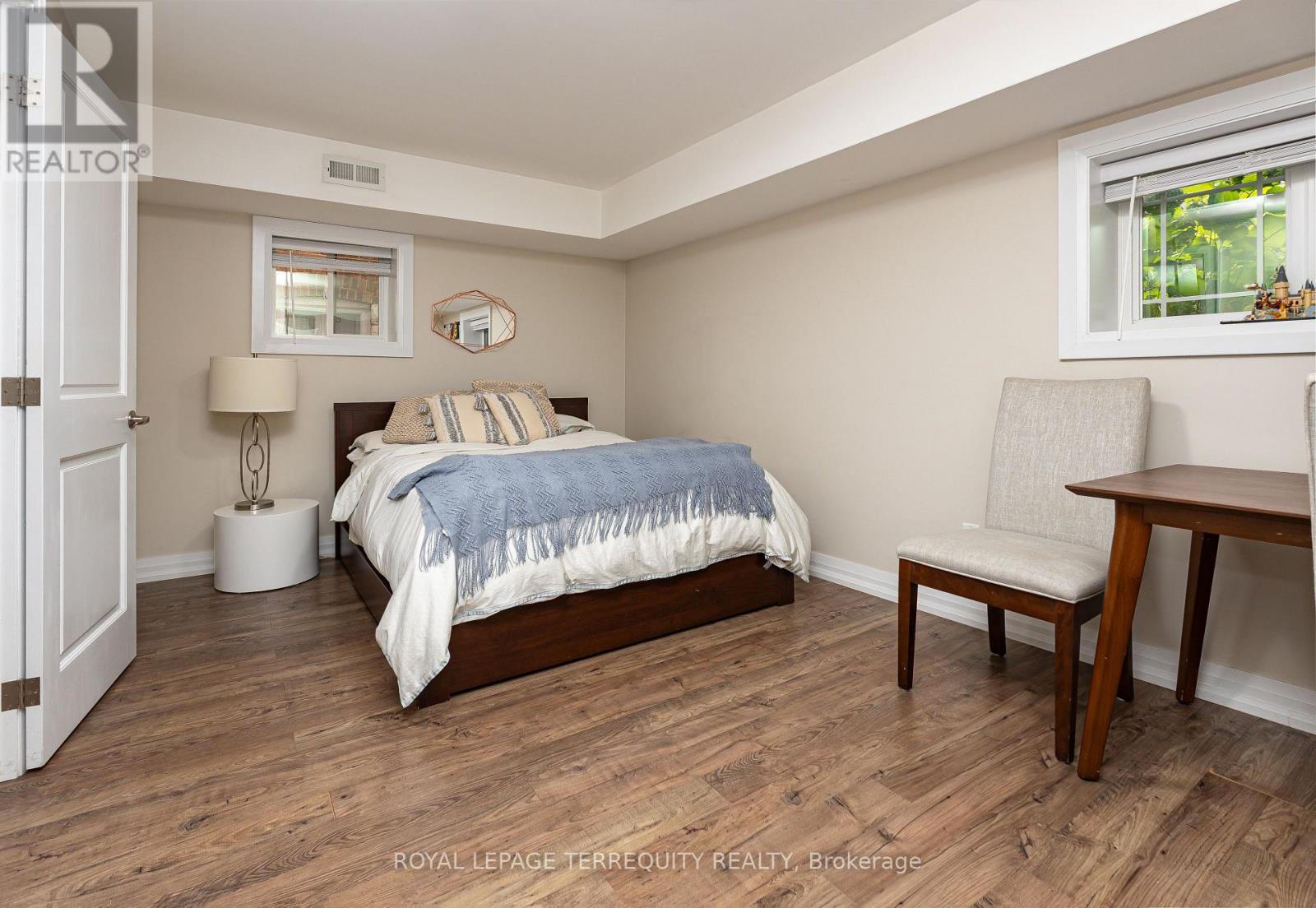 151 BROOKSIDE AVENUE - Image 31