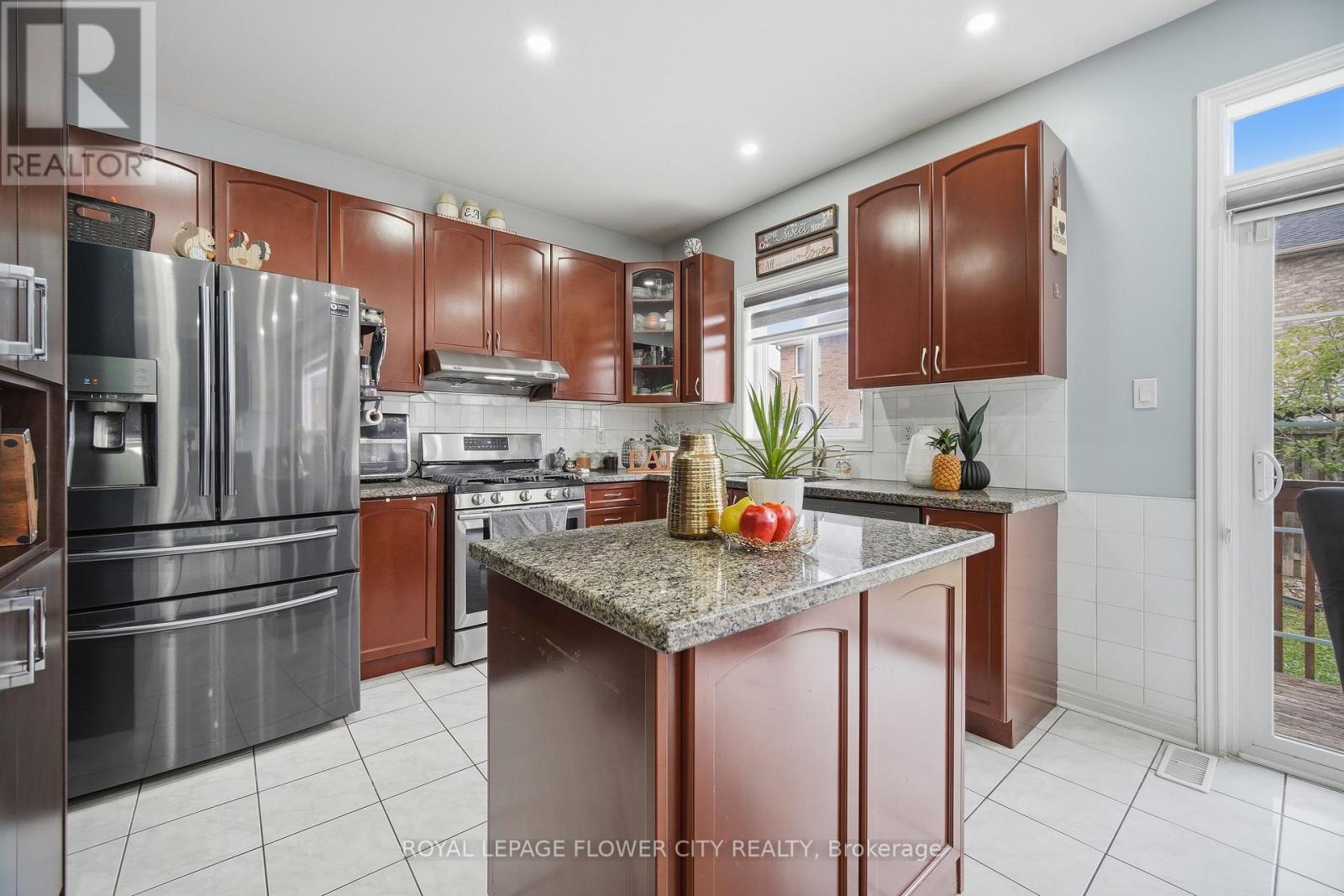 39 HADFIELD CIRCLE - Image 10