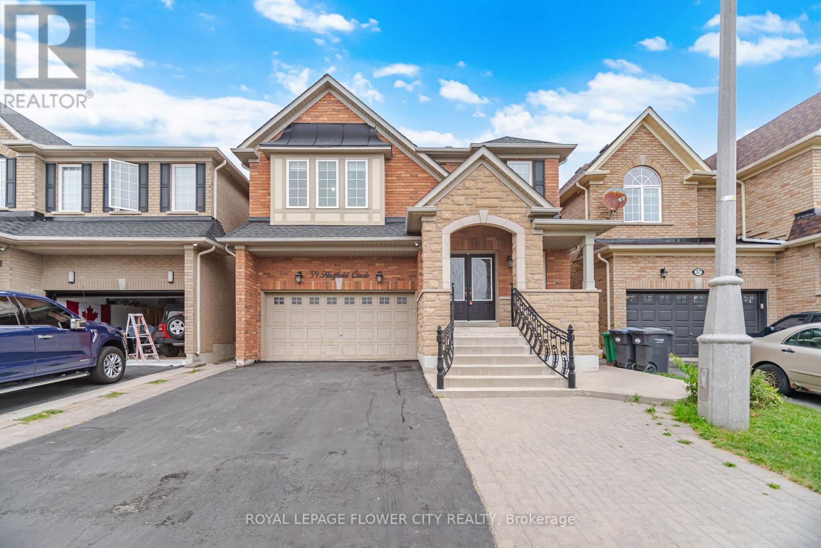 39 HADFIELD CIRCLE - 2