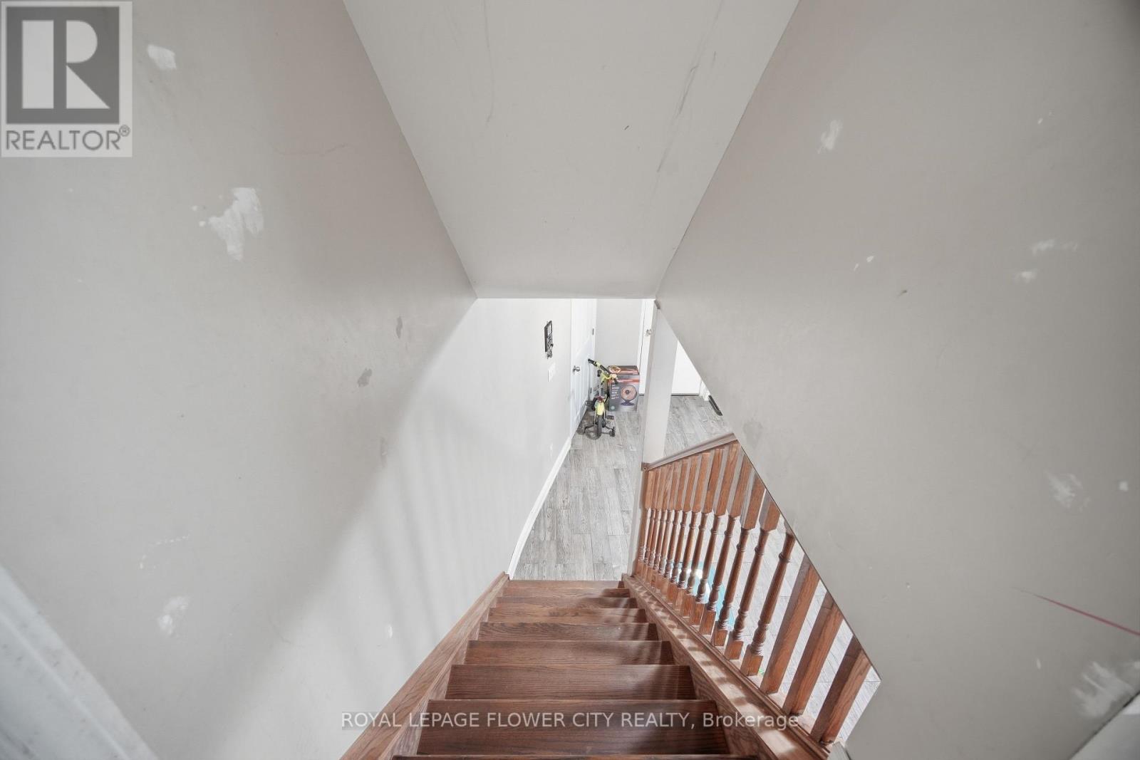 39 HADFIELD CIRCLE - Image 30