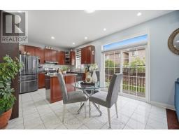 Laundry room - 39 Hadfield Circle, Brampton, ON L6R0N6 Photo 13