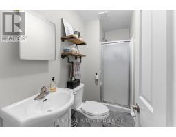 1032 Trafalgar Street, London East, ON N5Z1G4 Photo 12