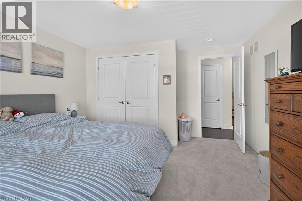 8 CALLON Drive - Image 35