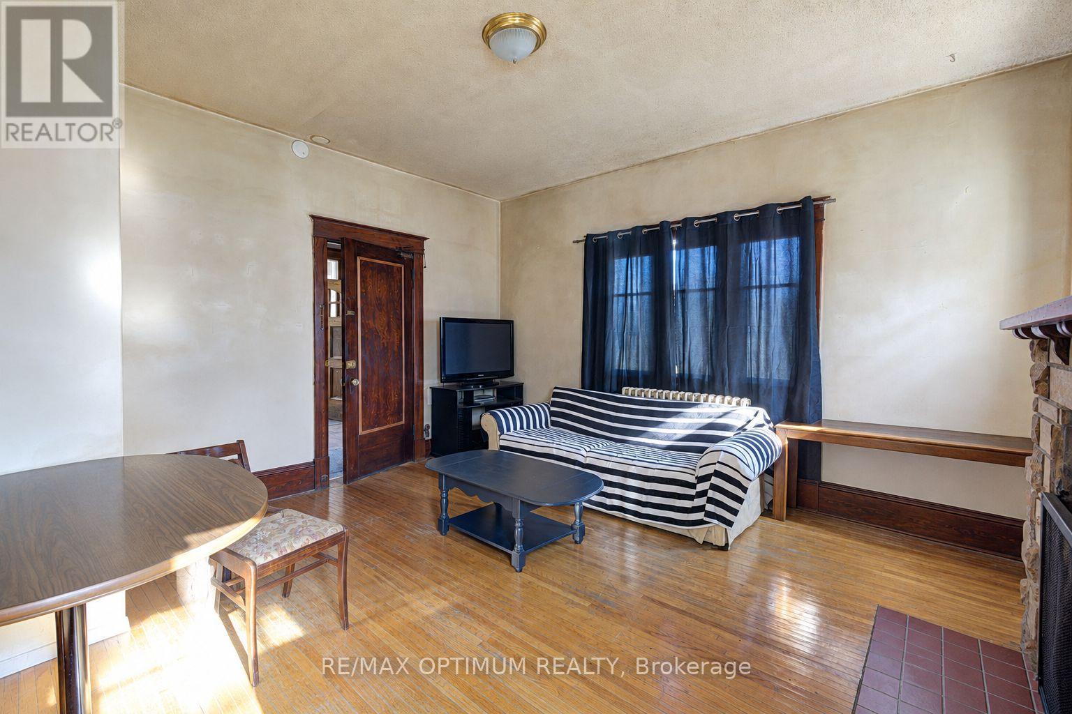 916 QUEENSTON ROAD - Image 22
