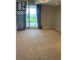 69 Bloomington Drive, Cambridge, ON N1P1J5 Photo 13