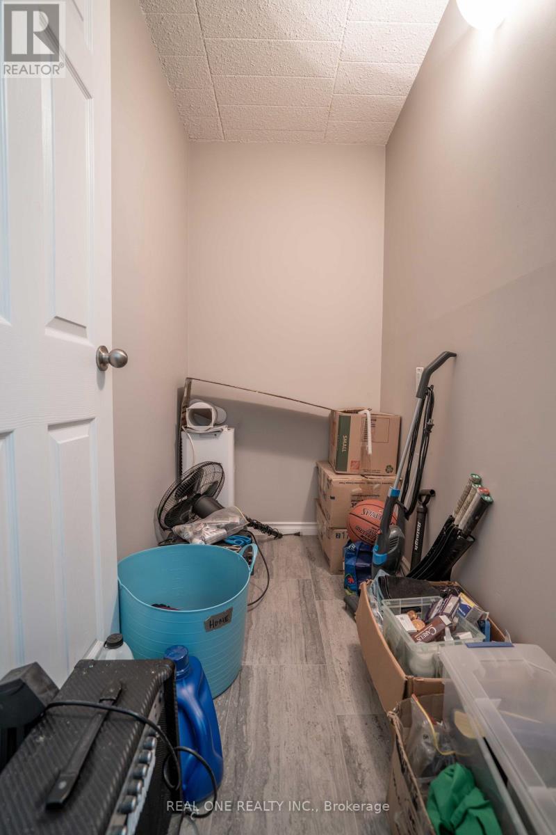 #204 6 WALTON AVENUE - Image 10