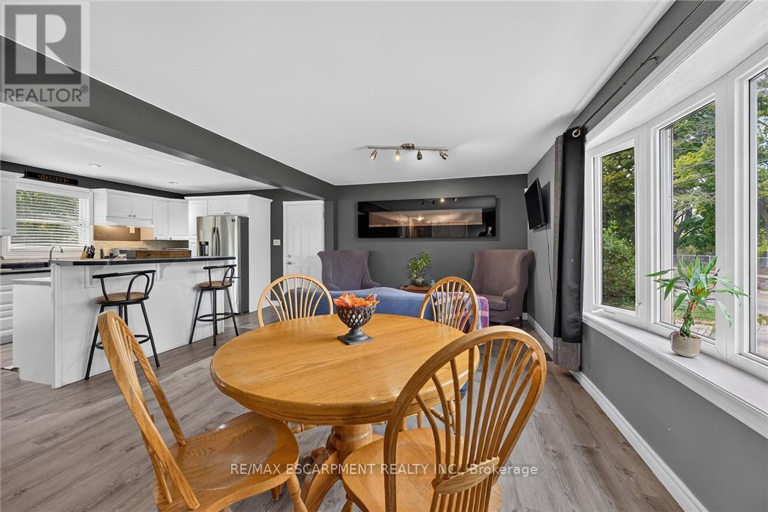 28 Nelles Street East, Haldimand, ON photo 10