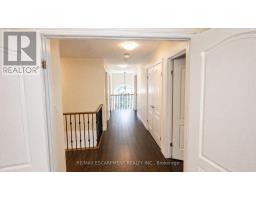 Bathroom - 349 Braithwaite Avenue, Hamilton, ON L9G5A7 Photo 7