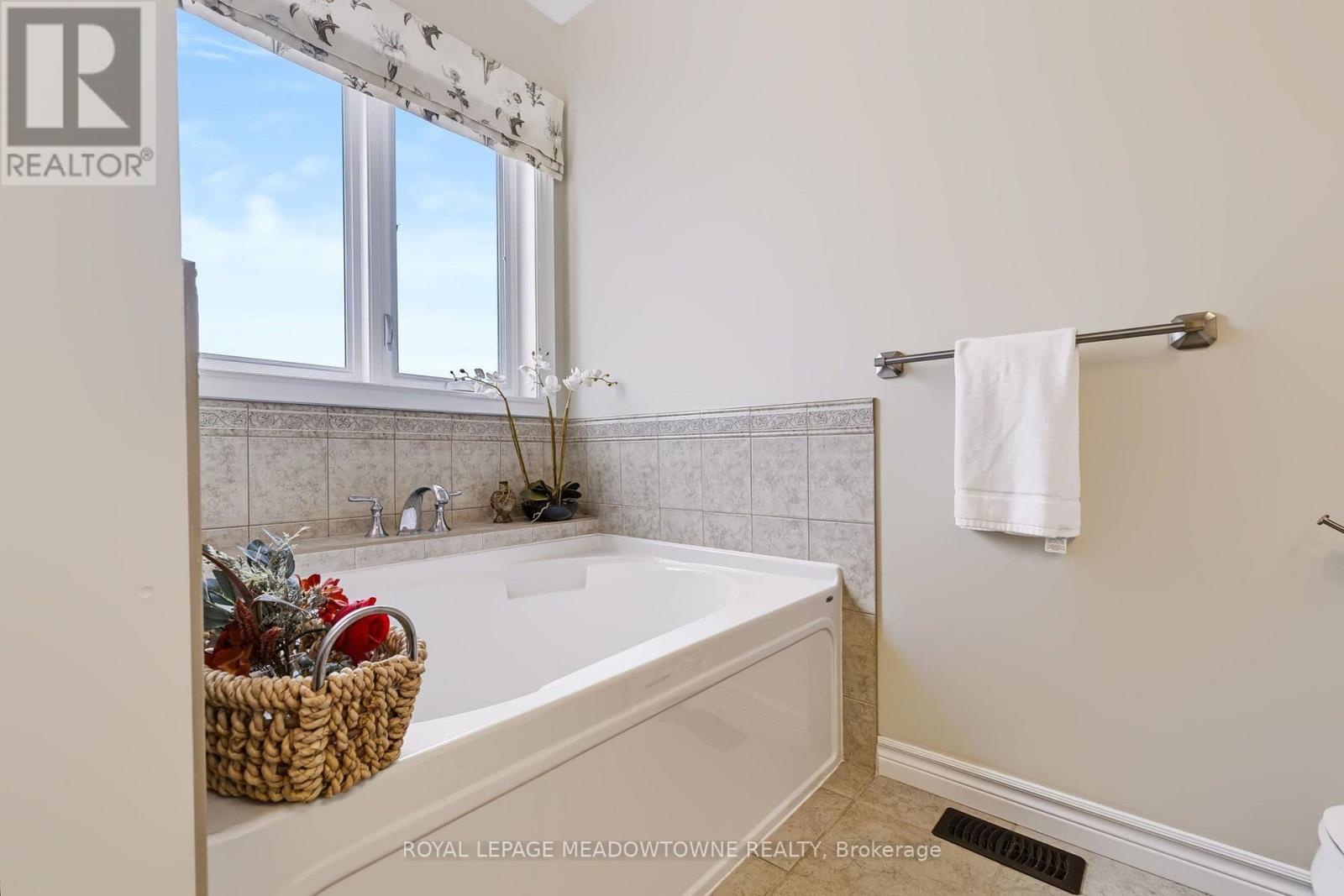 50 STEWART DRIVE - Image 30