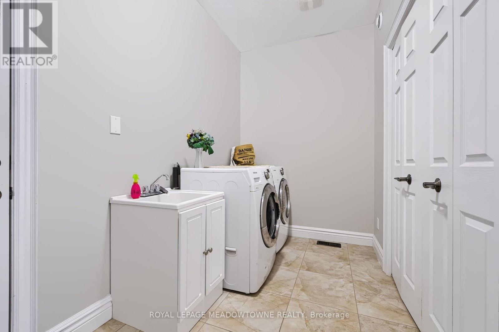 50 STEWART DRIVE - Image 36