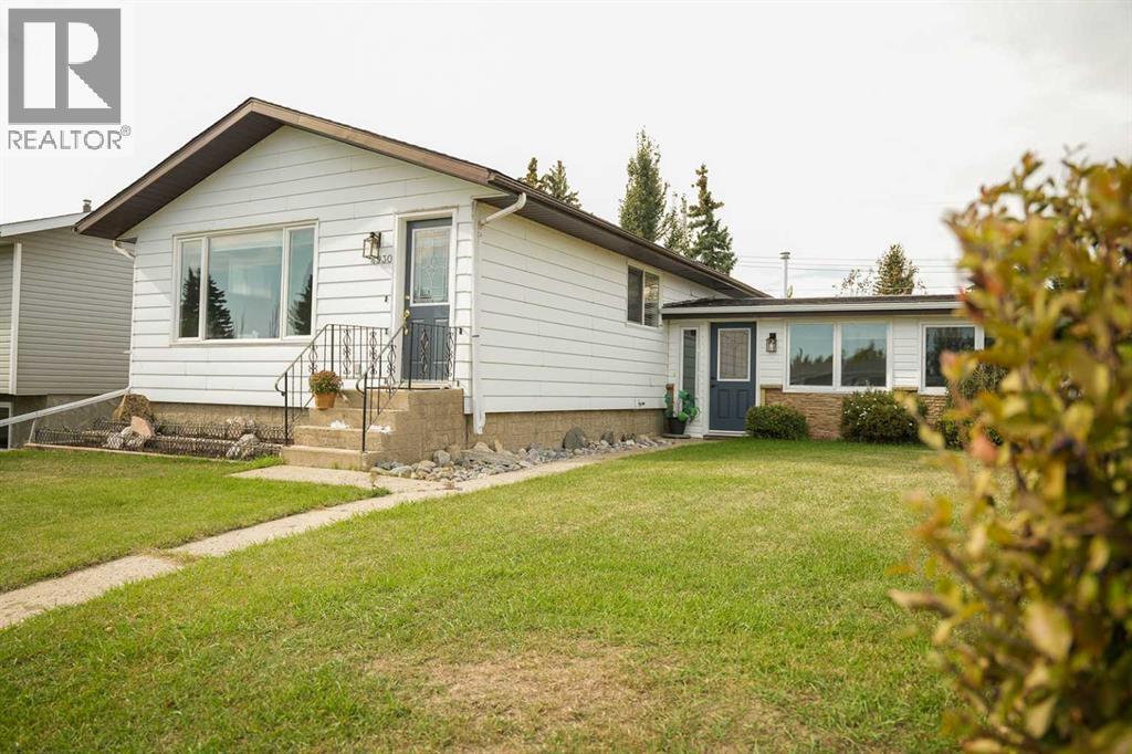4930 47 photo 2