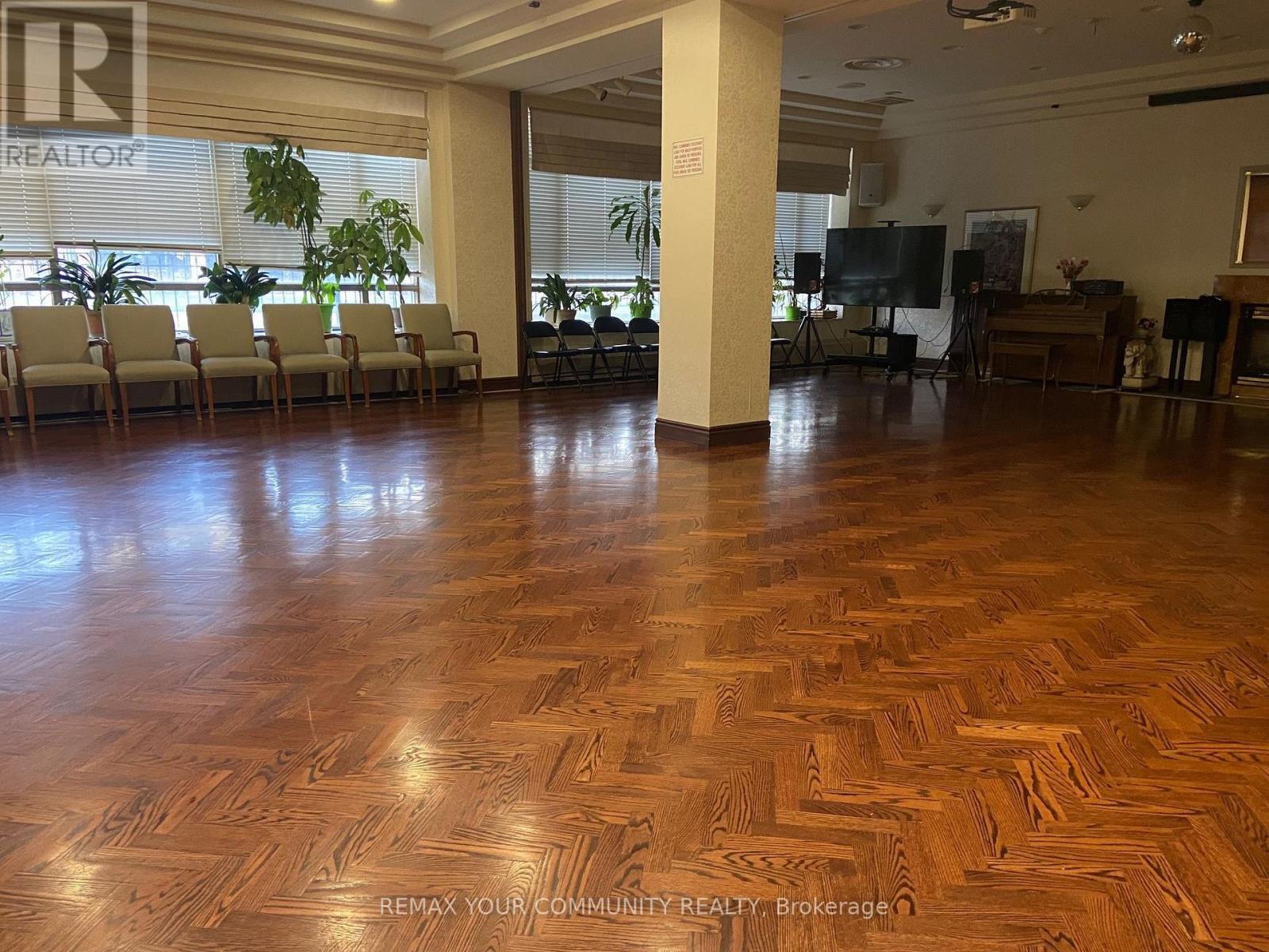 #515 3088 KENNEDY ROAD - 17