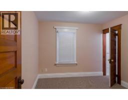 Living room - 5266 Heywood Avenue, Niagara Falls, ON L2E4V6 Photo 9