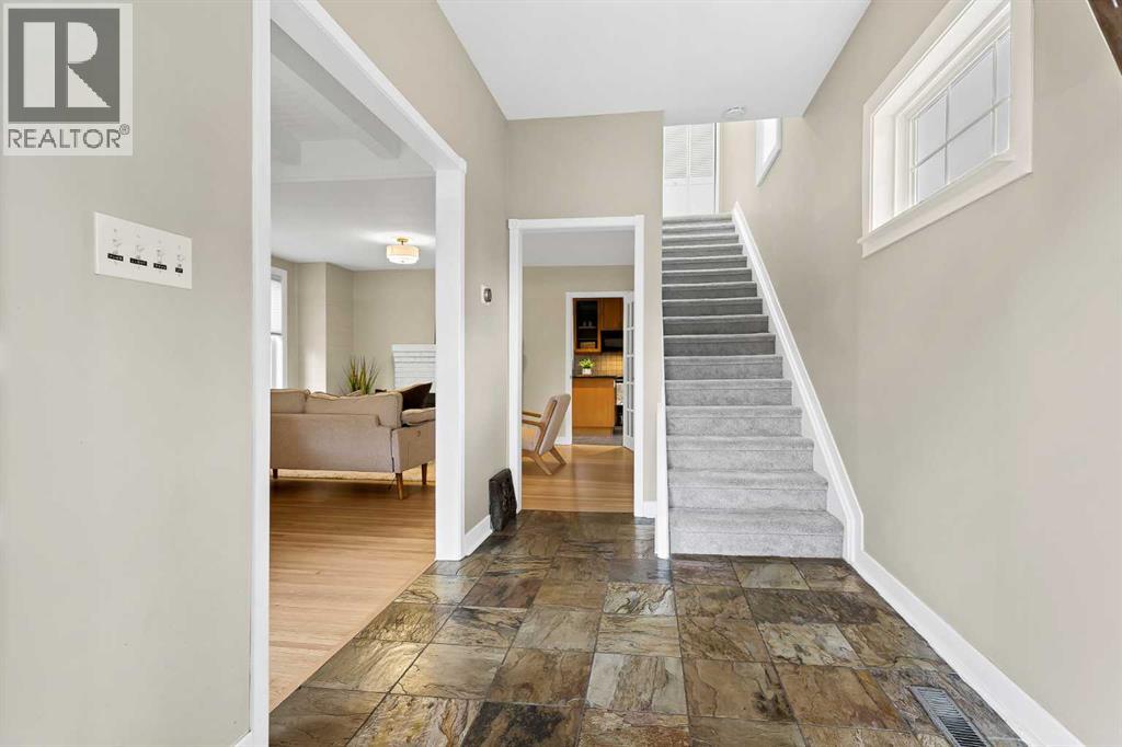 1905 2 Street NW, Calgary, Alberta, T2M2W7 — thumbnail 3